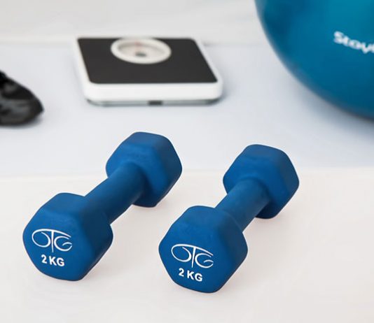 Trening w domu? Zainwestuj w ciężarki do ćwiczeń
