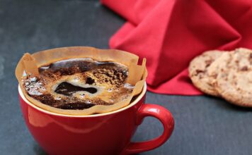 Co daje niebieski filtr w okularach? Co daje niebieski filtr w okularach?