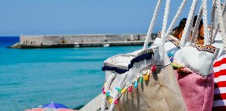 Jak wiązać chustę na ręce? Jak wiązać chustę na ręce?