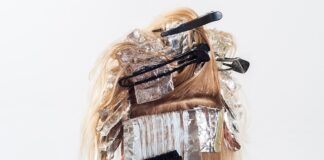 Czy farbowane włosy nadają się na perukę?