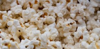 Co można kupić do jedzenia na piżama party?