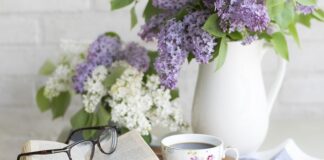 Jak się czyta nazwę sklepu 4F? Jak się czyta nazwę sklepu 4F?